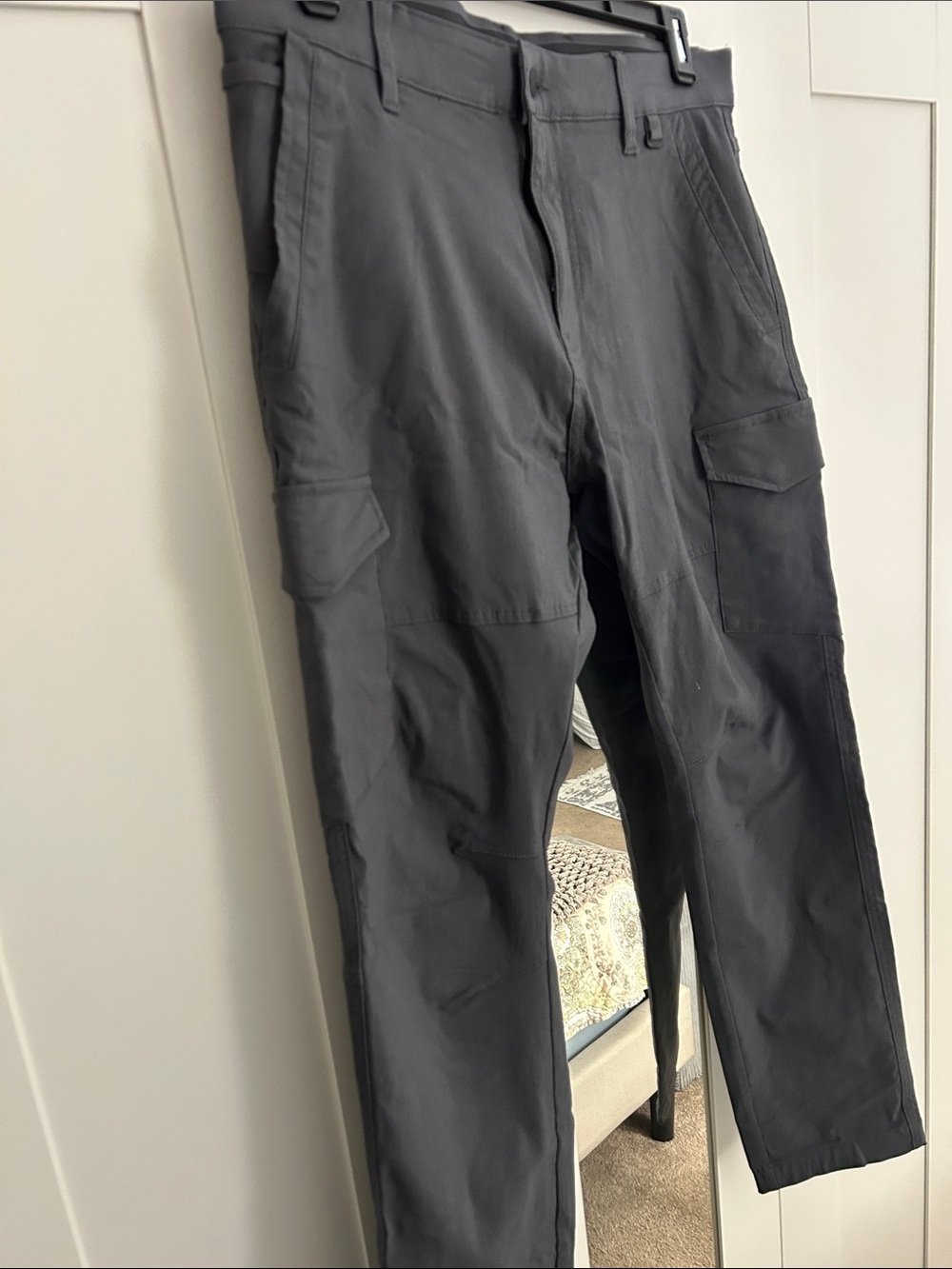 Men's Black Cargo Pants - Tactical Utility Design